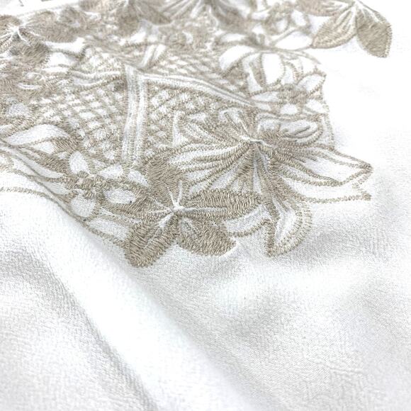 Embroidered Camisole by EYESHADOW in White XS - Picture 3 of 7